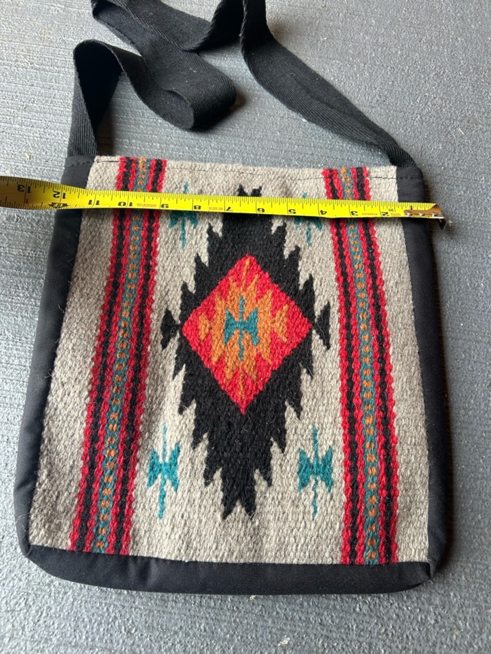 Handwoven Southwestern Crossbody Bag - Black & Red Pattern - Picture 3 of 12